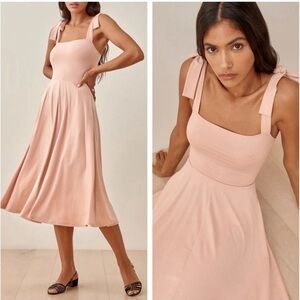 Reformation Edita Knit Shoulder Tie
Midi Dress NWT